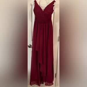 Elegant Burgundy V-Neck Bridesmaid Dress